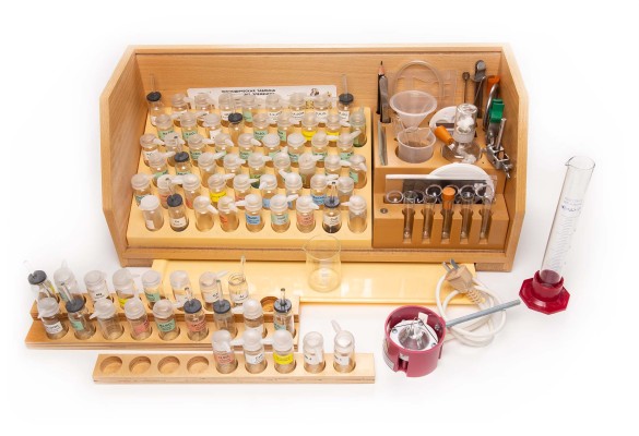 Микролаборатория для химического эксперимента С нагревателем пробирок